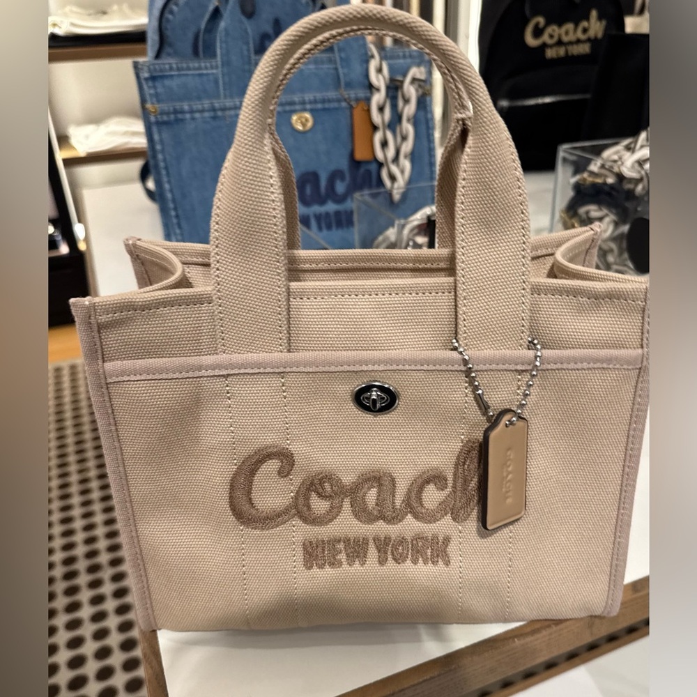 Cargo tote bag